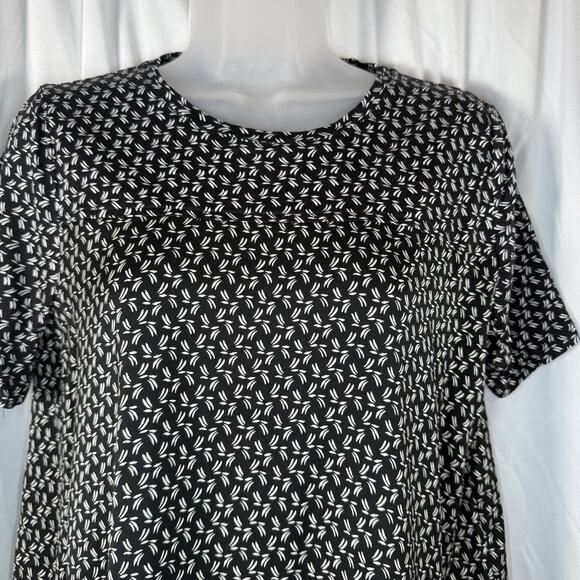 Ann Taylor Loft Media Geo Print Swing Top Black Ivory S Coastal Casual 88-11 - Picture 5 of 14